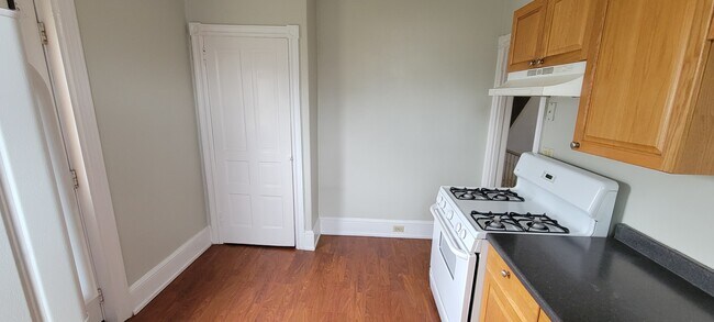 Imagen_20200429_120512 - 439 E Main St