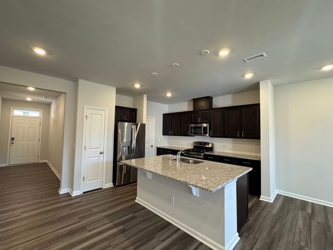 Foto del edificio - New Construction 3 Bed | 2.5 Bath Townhome...