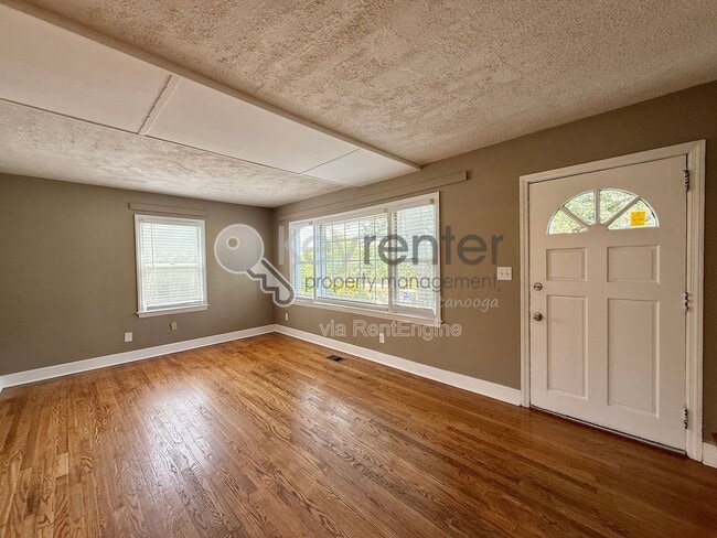 Foto del edificio - 308 Druid Ln