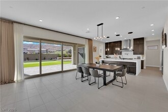 Building Photo - 10663 Stone Ledge Ave
