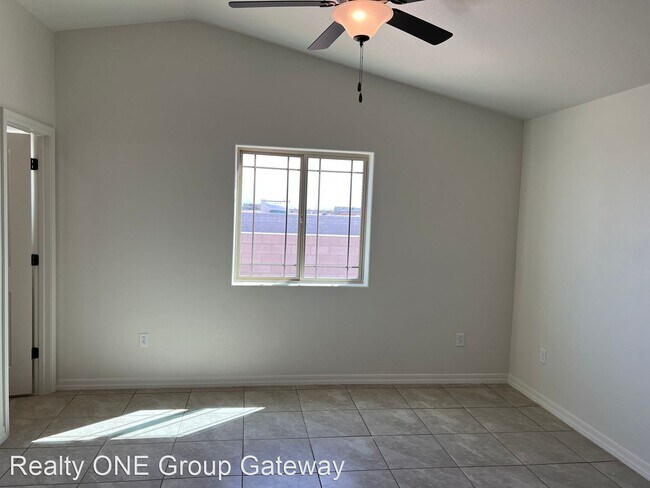 Foto del edificio - 3 br, 2 bath House - 221 S. Amarely Ave