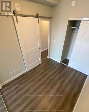 Building Photo - 15 Queen St S