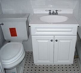 Building Photo - 305 W 45th St