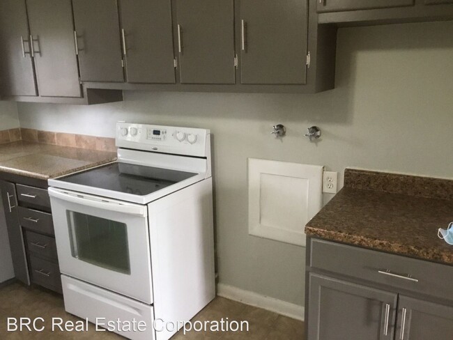 Building Photo - 1 br, 1 bath Apartment - 6700 West 37th Place