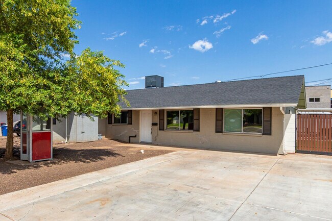 Foto del edificio - 1100 W 12th St