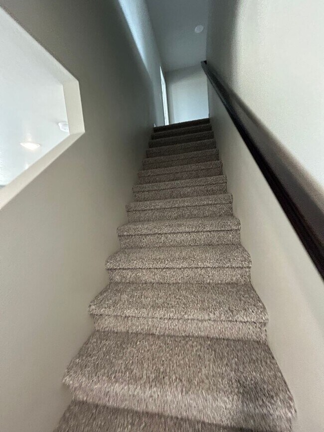 Foto del edificio - Exquisite 3-Bedroom Home with Modern Elegance and a Great Location!!