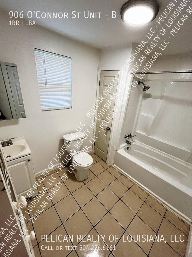 Foto del edificio - 906 O'Connor St