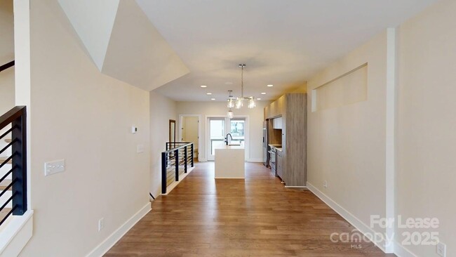 Building Photo - 1211 Minter Pl
