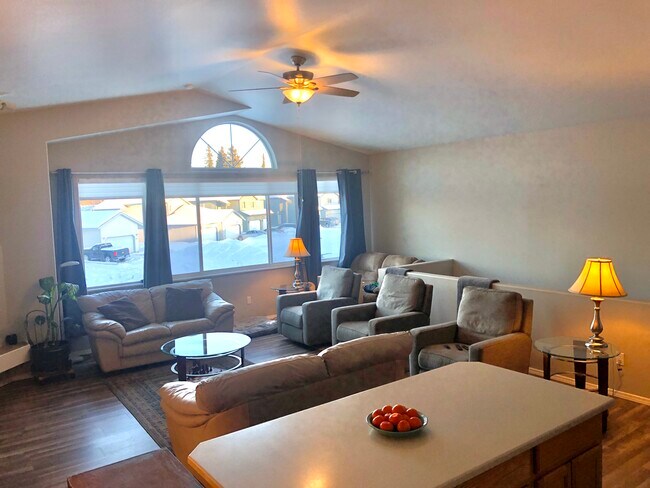 Building Photo - 6634 Delong Landing Cir