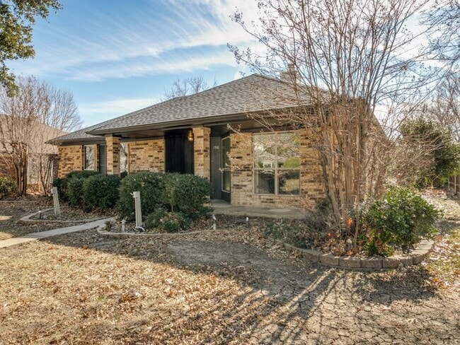 Photo - 1538 Summerwind Ln House