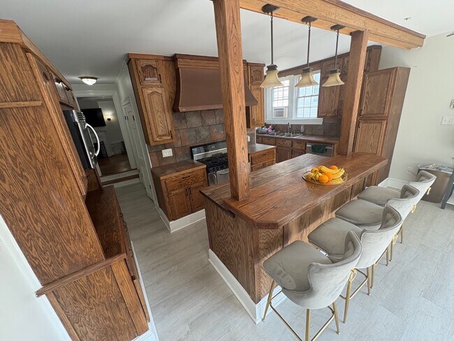 Foto del edificio - 447 Avondale Dr