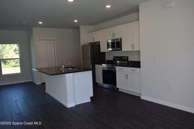 Foto del edificio - 3094 San Filippo Dr SE