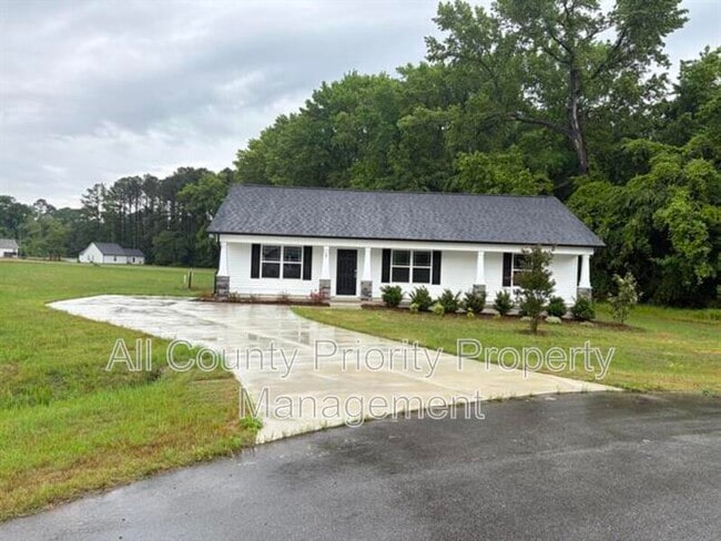 Building Photo - 107 Faucette Dr