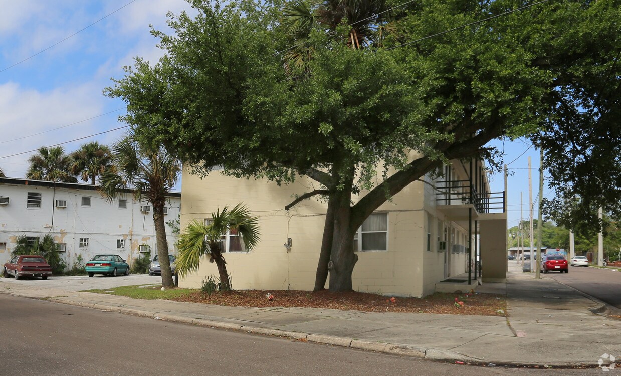 Building Photo - 1230 W 3rd St