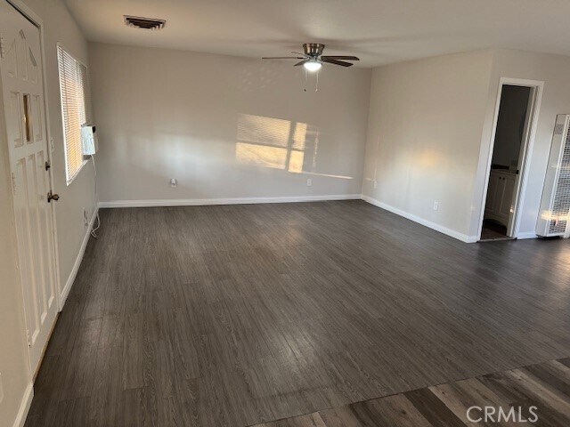 Foto del edificio - 6983 Dwight Way