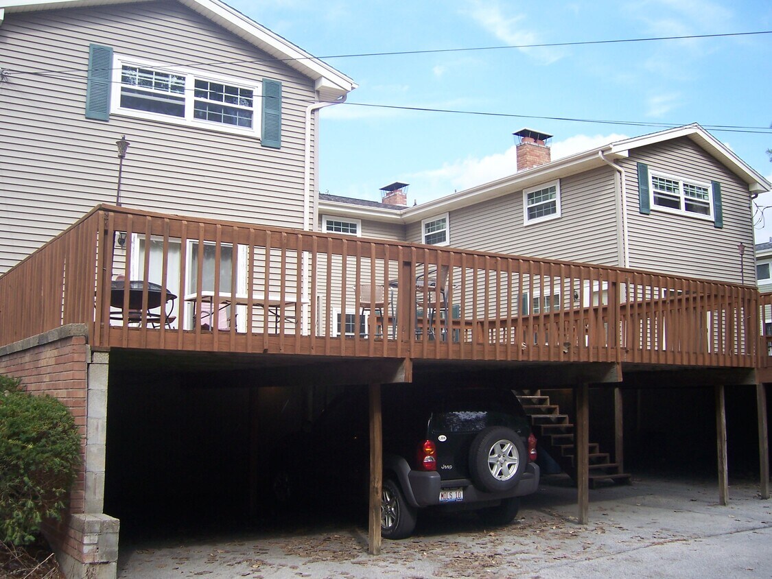 Foto principal - 219 Eisenhower Dr