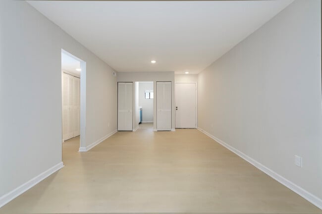 Building Photo - Village Park Apartments