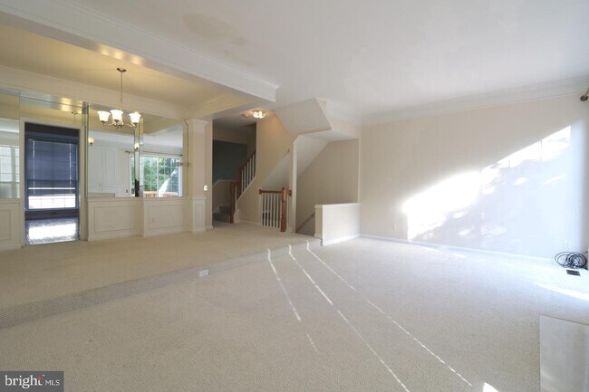 Building Photo - 47640 Sandbank Square