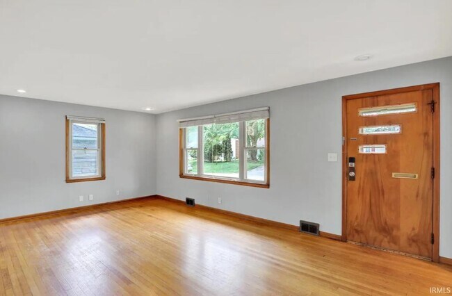 Foto del edificio - 905 S Henderson St