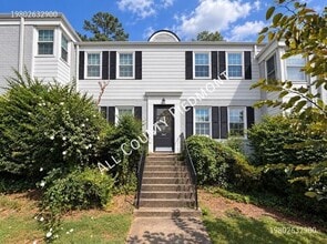 Building Photo - 547 Wakefield Dr