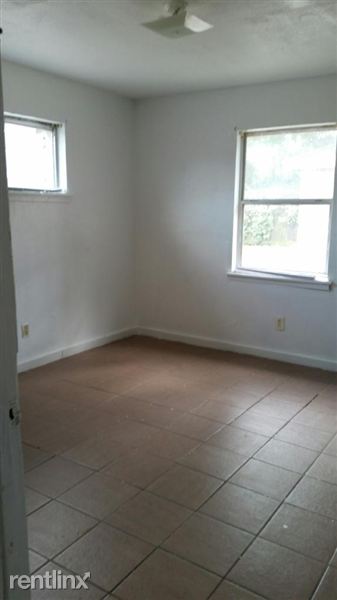 Foto del edificio - 7349 Curry Rd