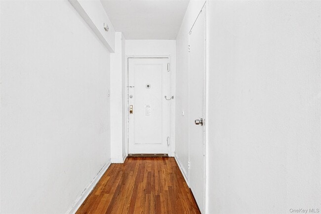Foto del edificio - 62-59 108th St