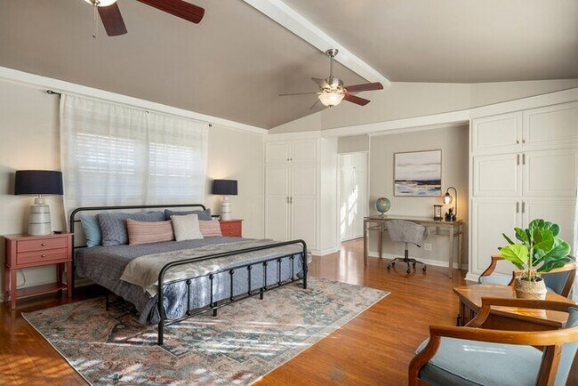 Foto del edificio - Extraordinary EXPO! 4bed/2bath-Fabulousness
