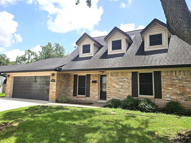 Building Photo - 2611 Burke Rd