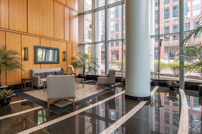 Foto del edificio - 345 N La Salle Dr