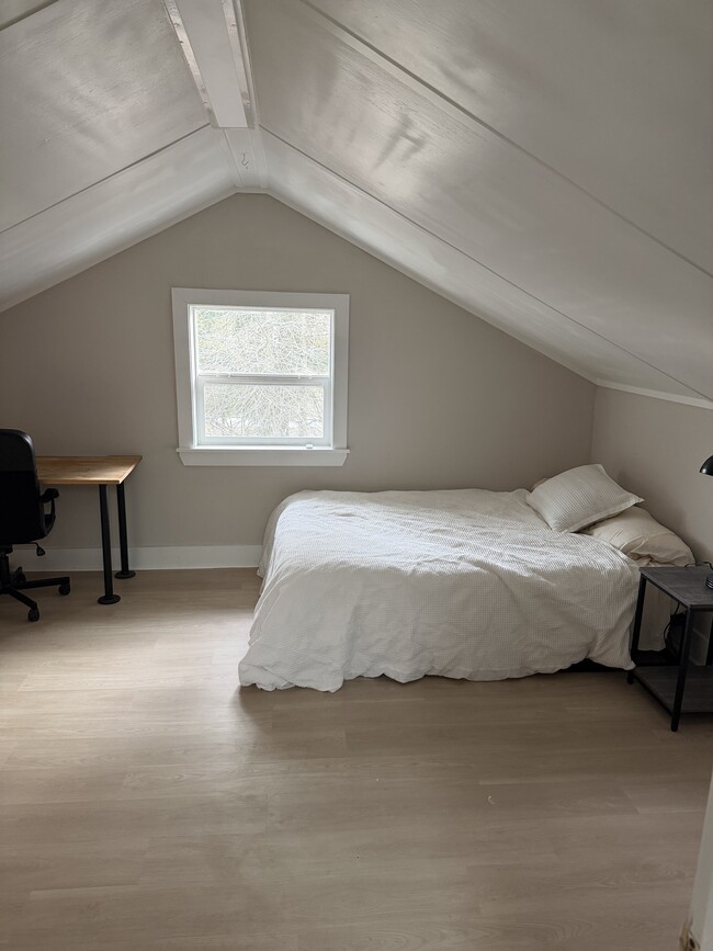 Foto del edificio - 721 S Rose St