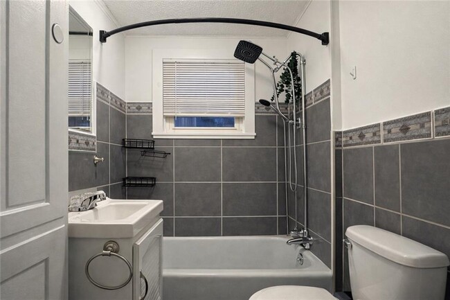 Foto del edificio - 39 Roland St