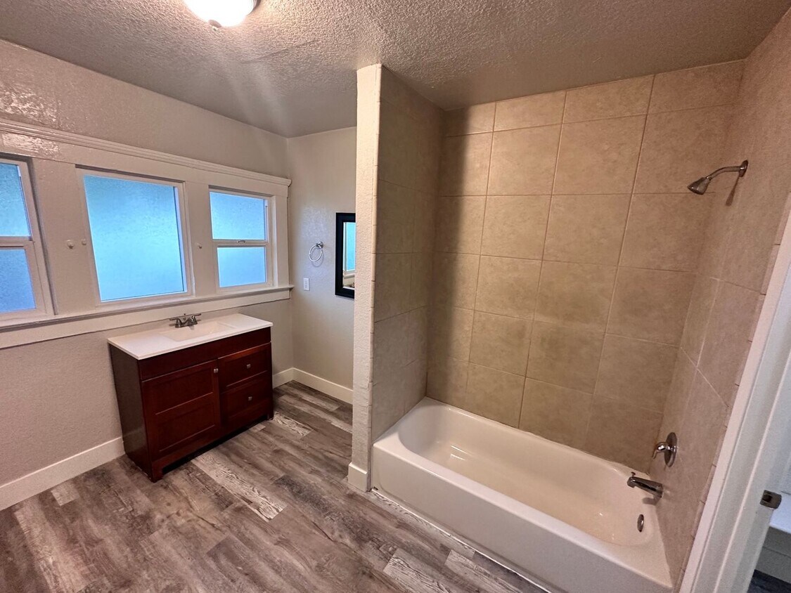 Foto principal - 2901 E Olive Ave