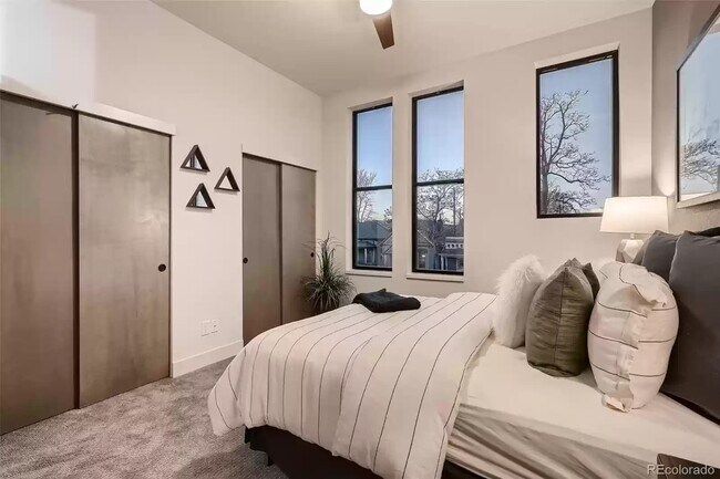 Maestro - 3314 Curtis St