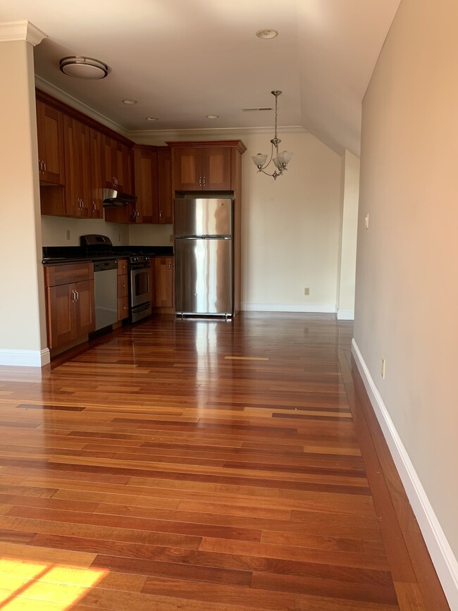 Building Photo - 2117 Ashby Avenue, Unit 2119 Ashby Avenue