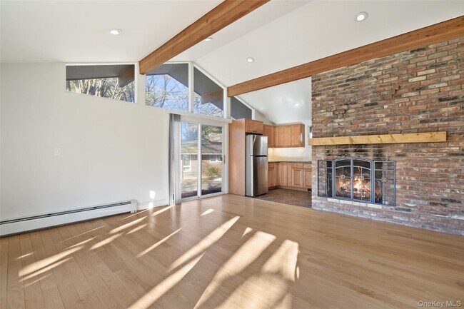 Foto del edificio - 12 Flintlock Ridge Rd