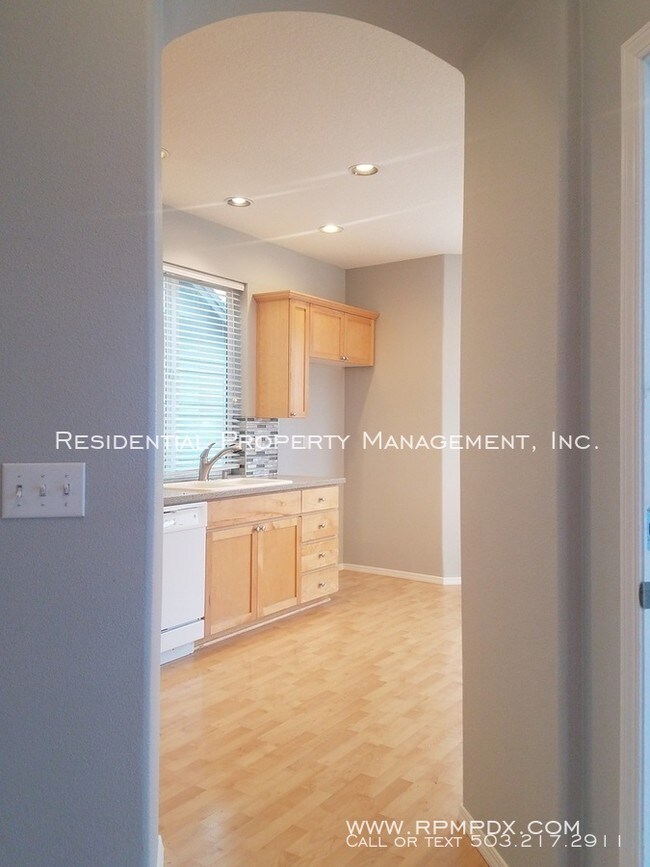 Foto del edificio - 2 Story Home in Arbor Vineyards neighborhood!
