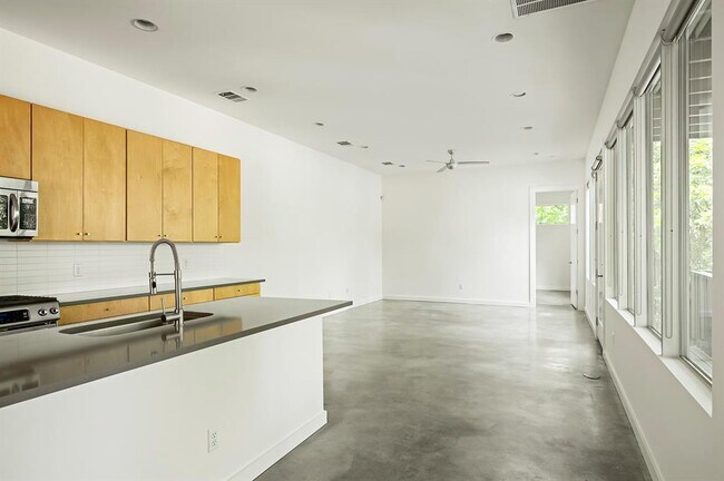 Foto del edificio - 1302 S 5th St