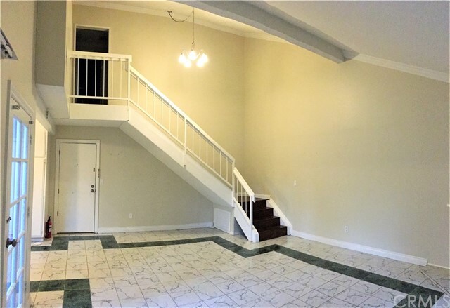 Building Photo - 2521 Sunflower Ave