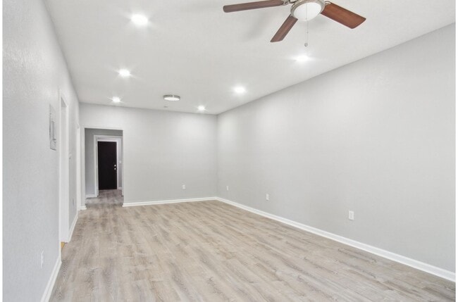 Building Photo - 1412 Hays St