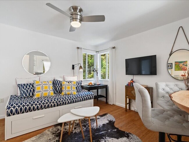 Foto del edificio - 14975 River Rd