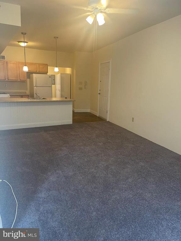 Foto del edificio - 609 Summit Ave