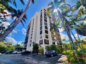 Building Photo - 77 Crandon Blvd