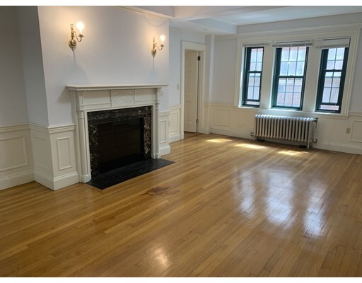 Building Photo - 122 Bowdoin St