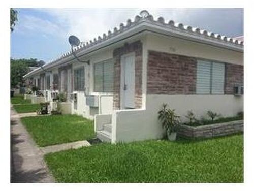 Foto principal - 736 85th St