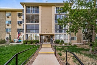 Building Photo - 3022 S Wheeling Way