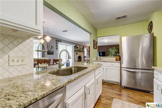 Foto del edificio - 13218 Villa Park Dr