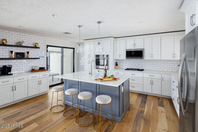 Foto del edificio - 3301 N 63rd St