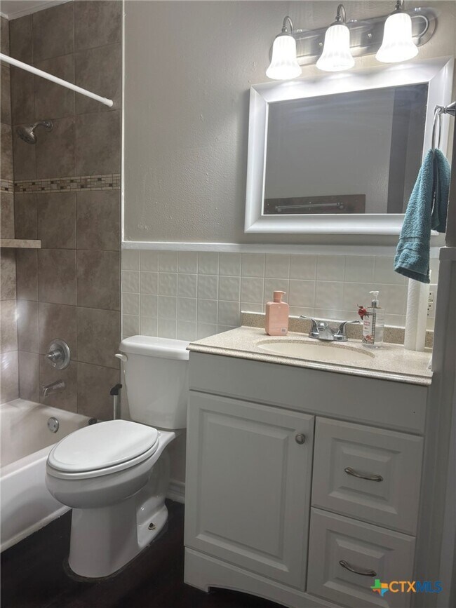 Foto del edificio - 2905 Wildwood St