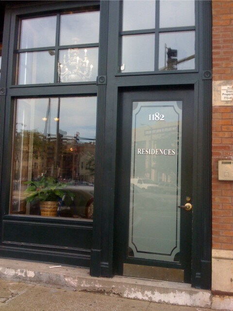 Building Photo - 1182 N Milwaukee Ave