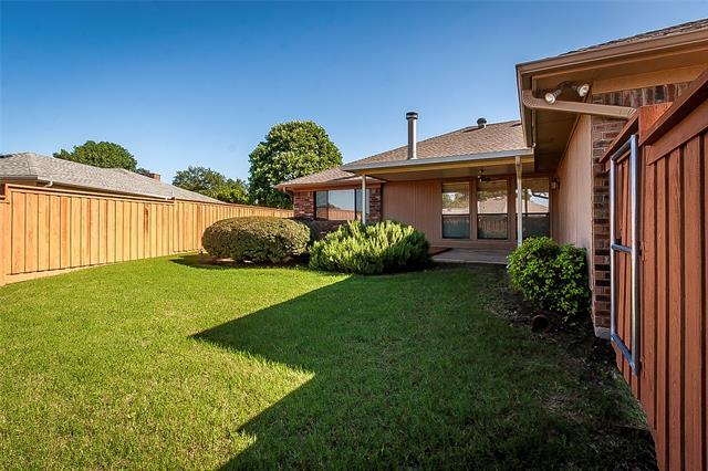 Foto del edificio - 1004 Ledgemont Dr